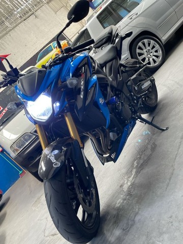SUZUKI GSX S750