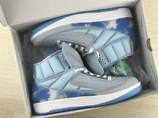 Tênis Air Jordan 2 X J.Balvin