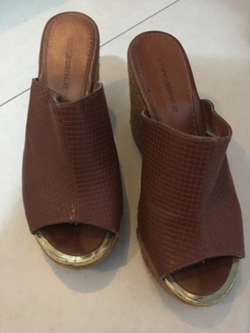 Compre Sandália Couro Vazado Nude Comfort Plus Constance Online