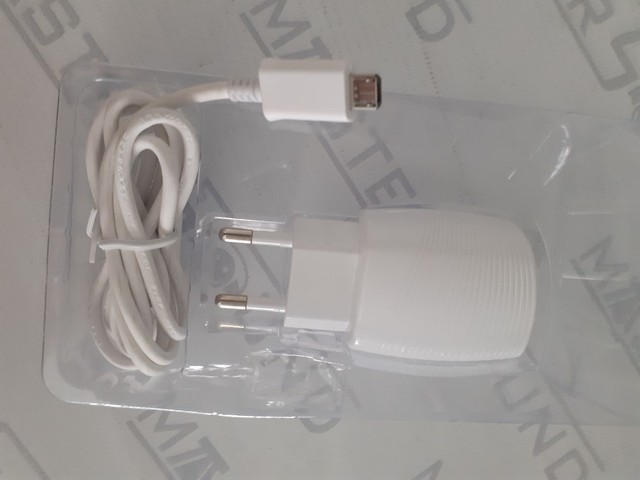 Kit carregador rápido de parede, com 2 entradas usb. Cabo com entrada V8. Novo. - Foto 4