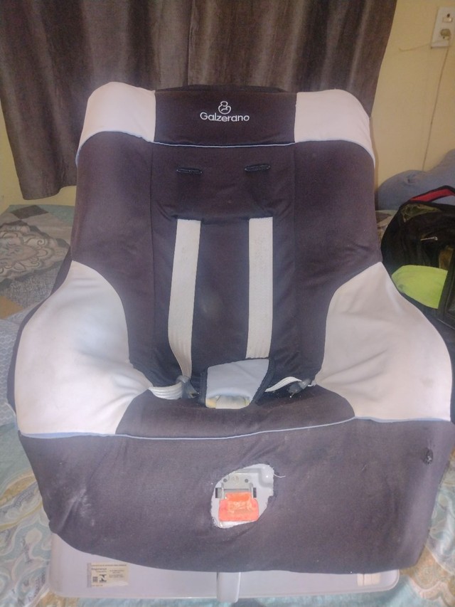 cadeirinha de carro usada em bom estado - Artigos infantis - Carlito  Pamplona, Fortaleza 1003037876 | OLX