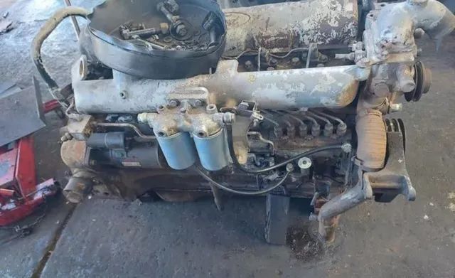 Motor Ford fase I   6 cilindros funcionando.  - Foto 2