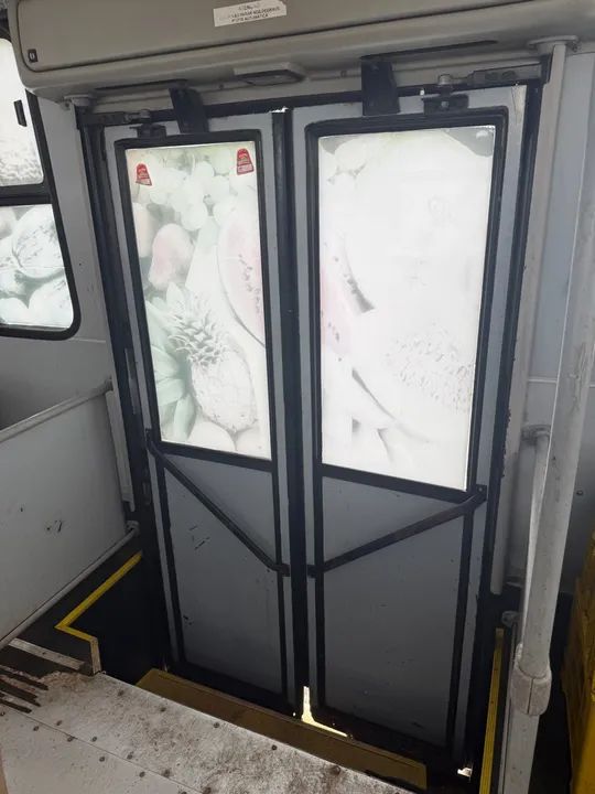 Mercedes benz busscar urbanuss 2000 sem os bancos  - Foto 8