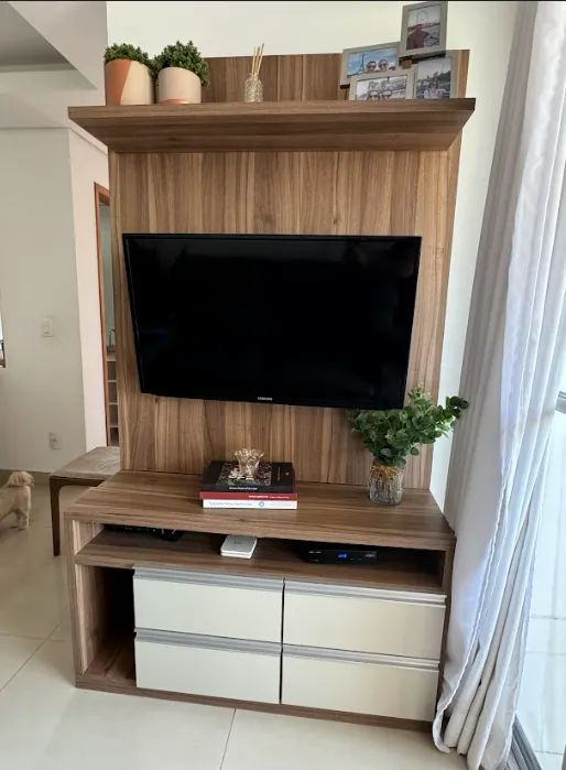 Rack com painel para TV