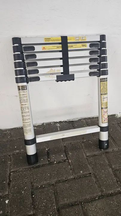 Escada retrátil 7 degraus