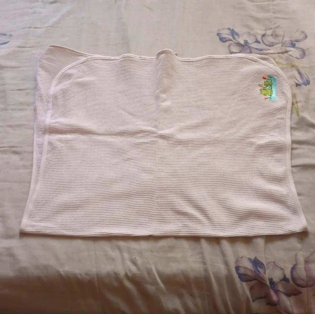 Lote de roupões infantis  - Foto 6