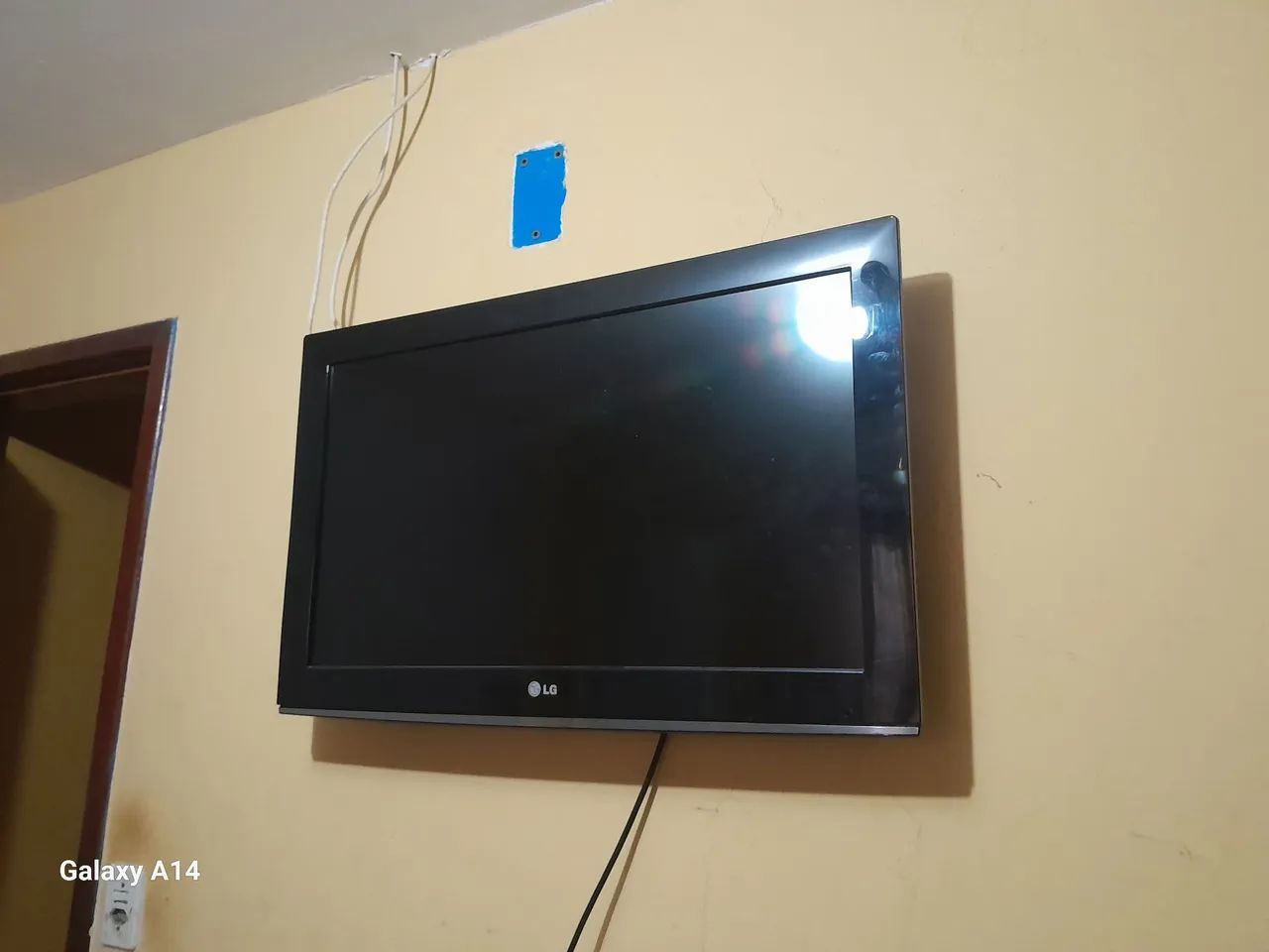 TV LG 32 polegadas impecável 