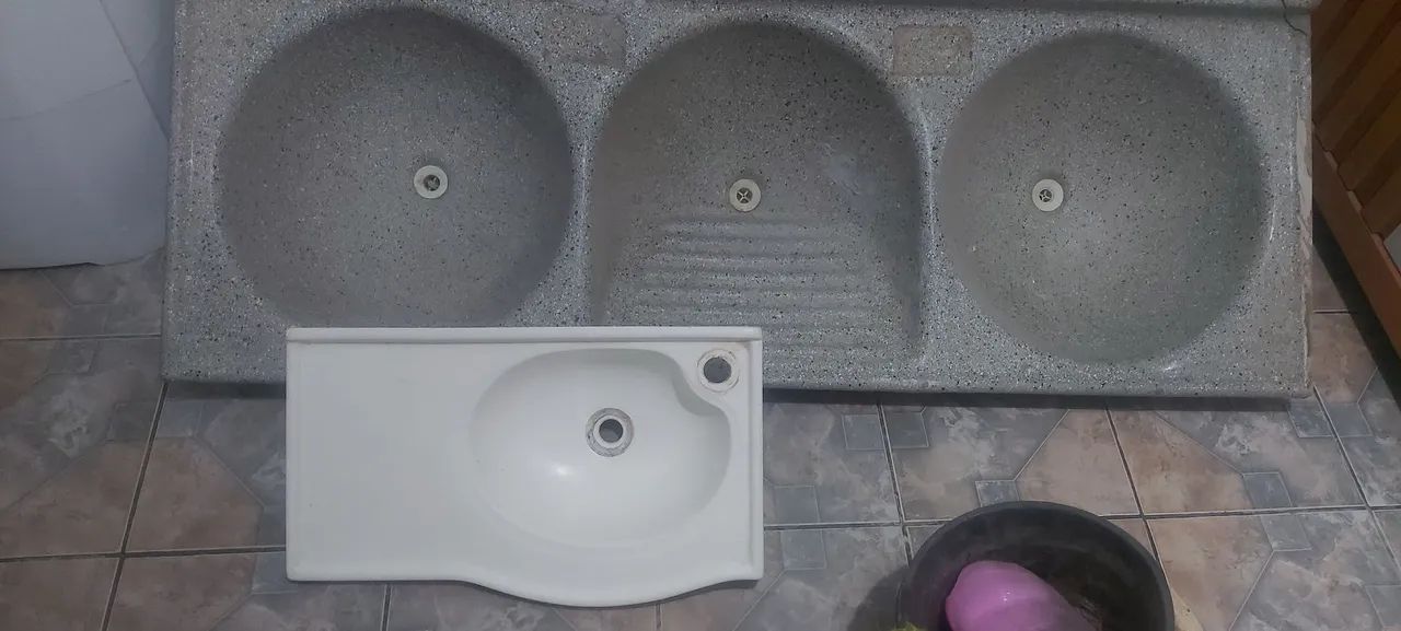 Pia para banheiro  e tanque - Foto 2