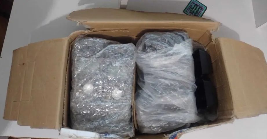 Telefone Sem Fio Panasonic KX-TG6034CB secret - Foto 2