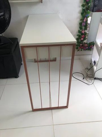 Mesa de manicure em Metalon com Mdf - Foto 2