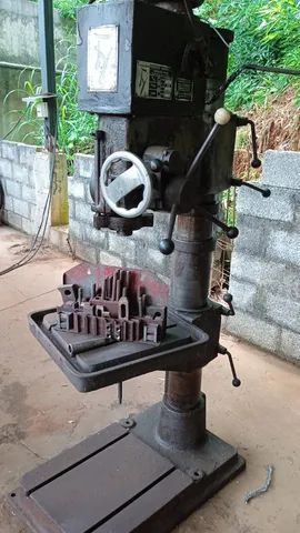 Furadeira de Coluna engrenada Usada-Marca Yadoya, Modelo S40 - Foto 3