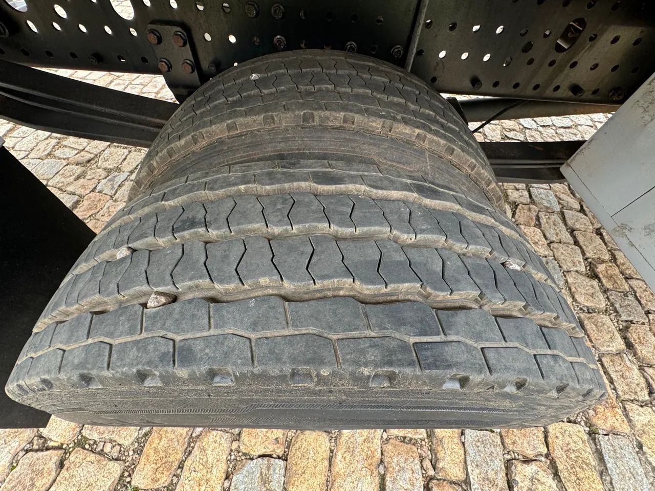 Caminhão VW 11-180 2020 3/4 Cabine suplementar e carroceria extra  - Foto 6