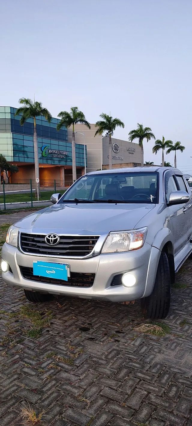 TOYOTA HILUX CD SR 4X2 2.7 16V/2.7 FLEX AUT. 2014 - 1291330577 | OLX