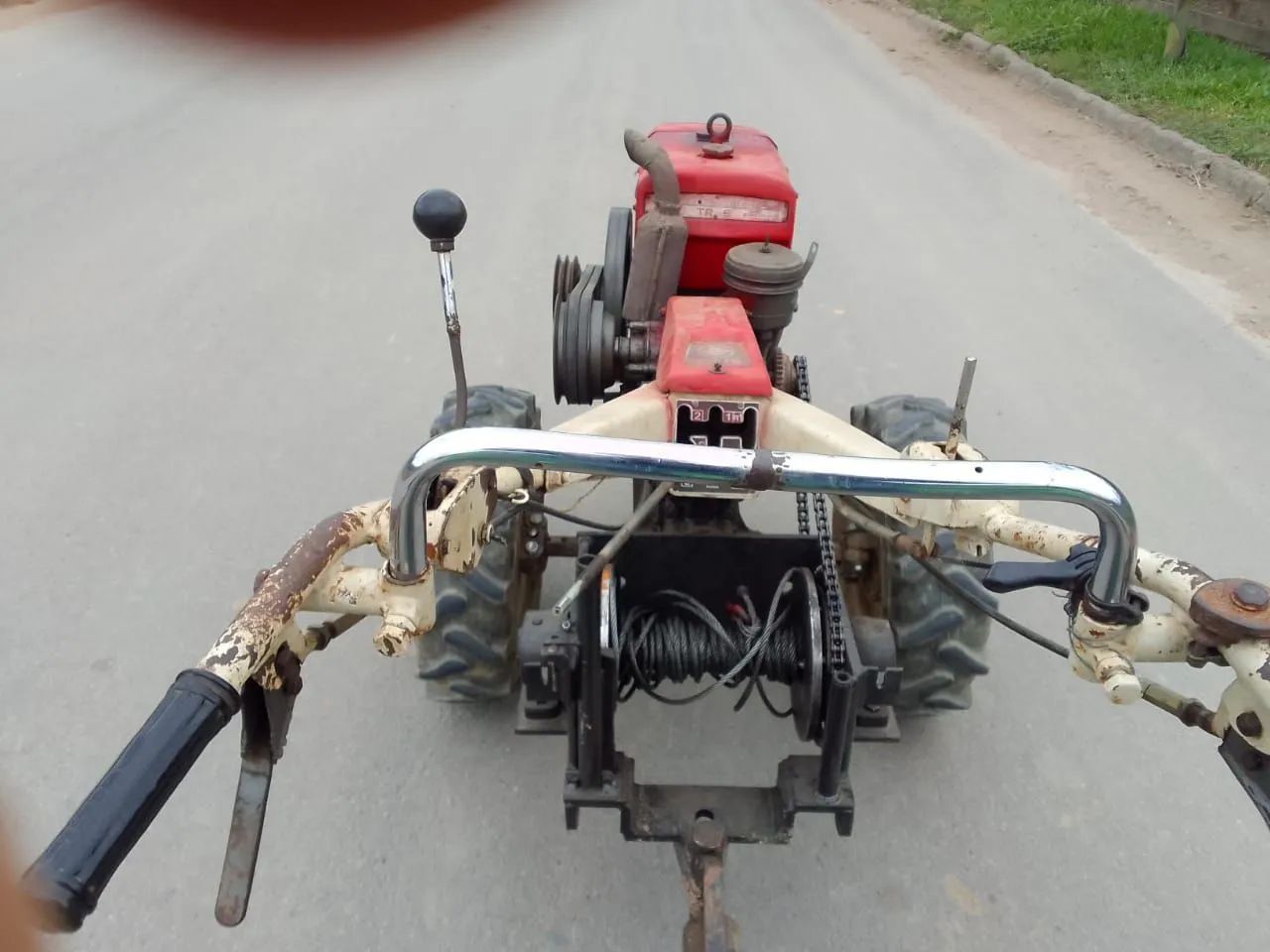 Tobata yamar completo com Guincho carreta arado e rotativa.... - Foto 3