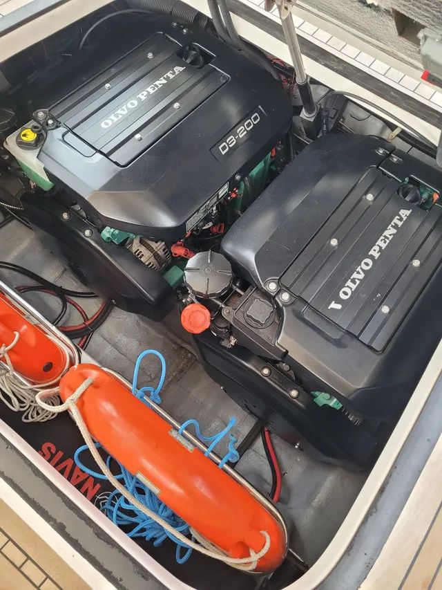 Phantom 300 2013 x2 Volvo D3 200 HP ñ Focker Triton Armada Cimitarra Real  - Foto 5