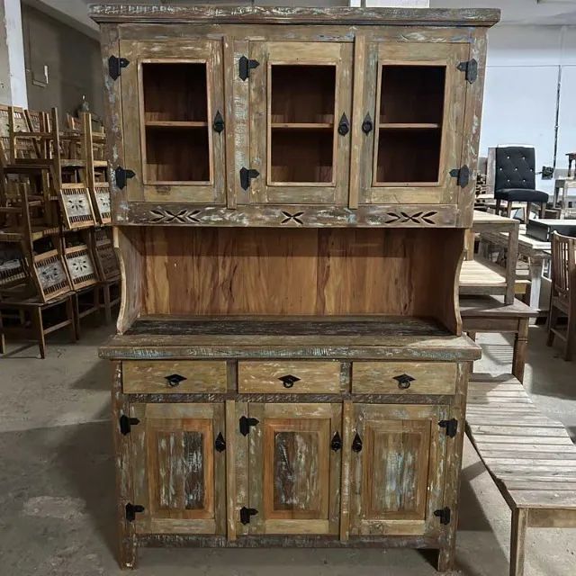 Arca E Oratório Com Patina