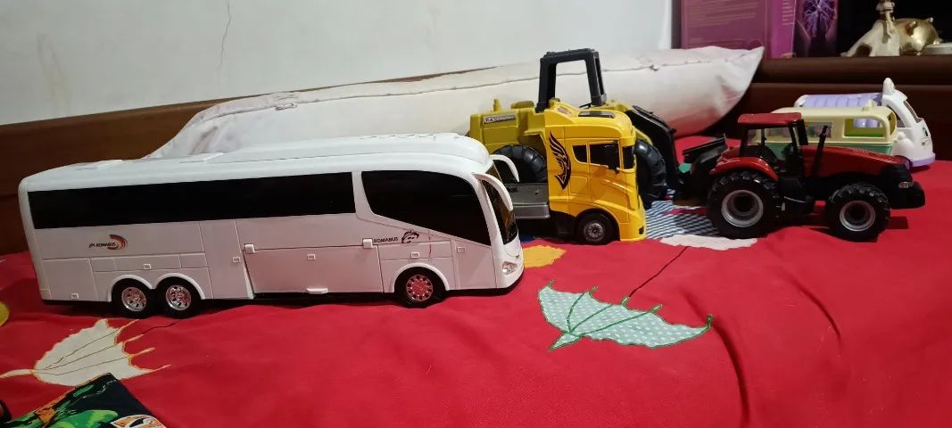 Brinquedos Veículo Coleção Vários Modelos  - Foto 3