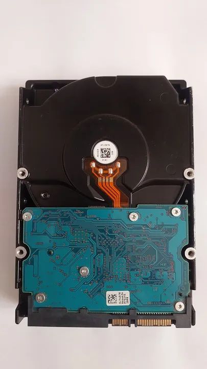 HD Hitachi 2TB SATA 6.0 Gb/s 7200RPM - Foto 2