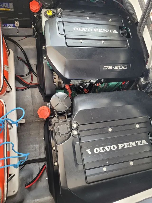 Phantom 300 2013 x2 Volvo D3 200 HP ñ Focker Triton Armada Cimitarra Real  - Foto 6