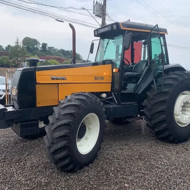 TRATOR VALTRA BH 180