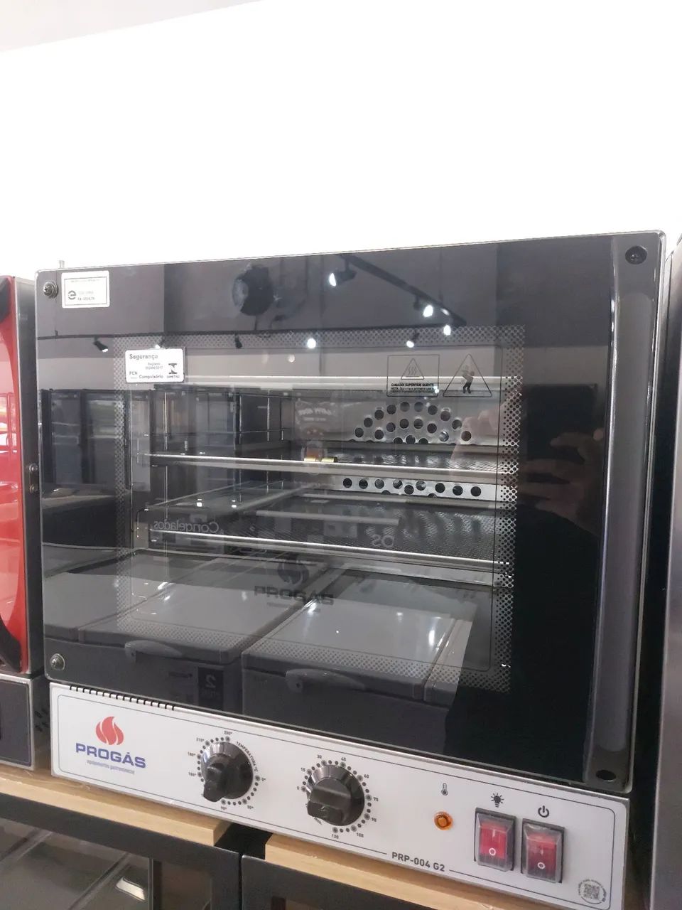Forno turbo elétrico com 4 assadeiras Progás 