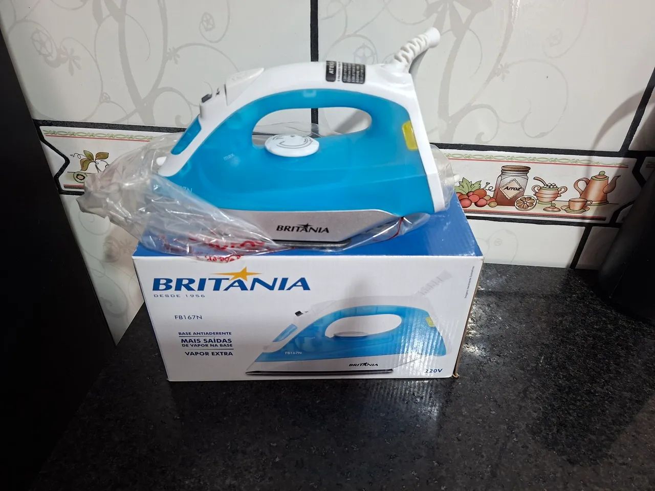 Ferro de passar britânia fb167n