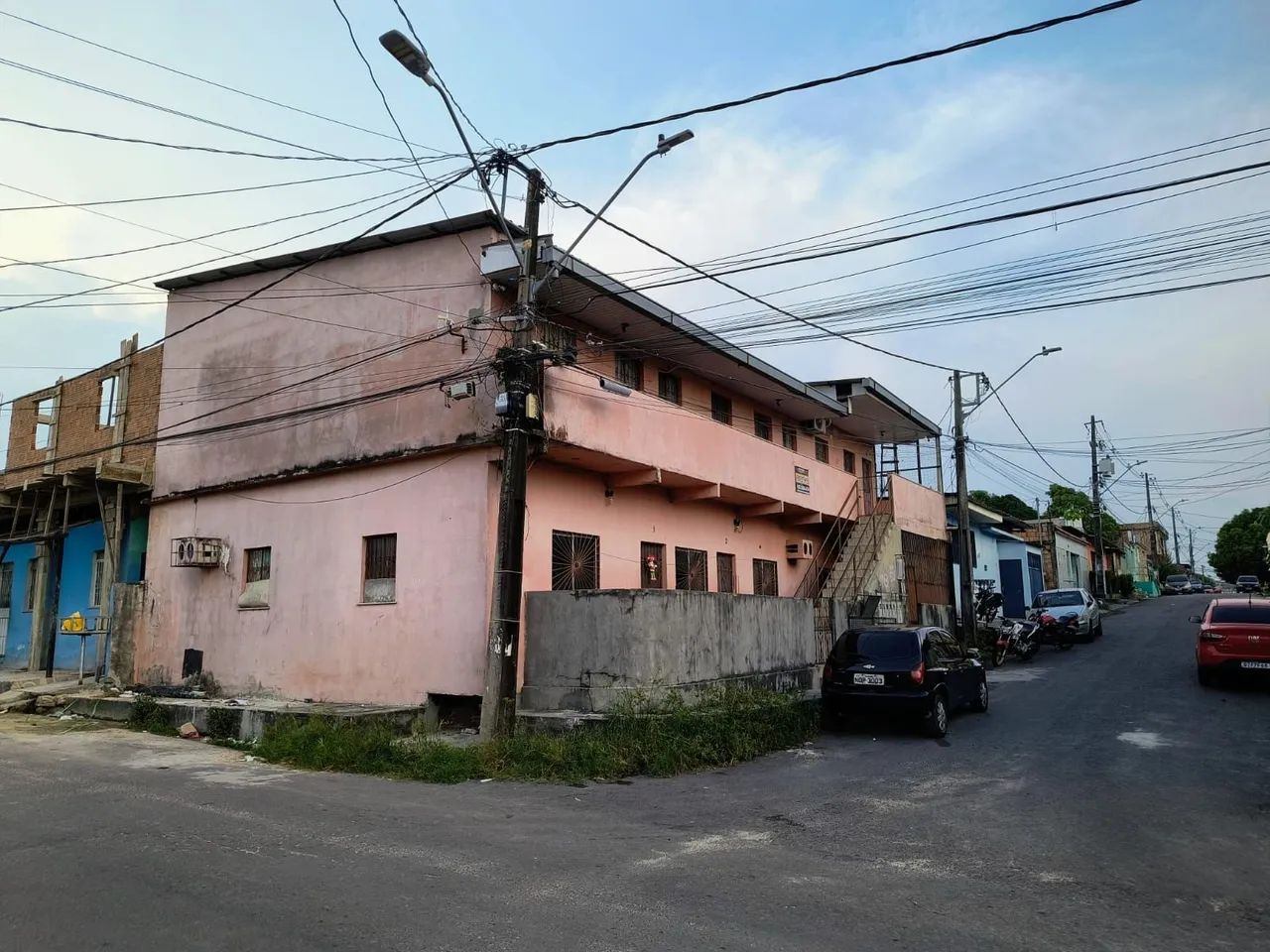 VENDO LINDA VILA NO NOVO ALEIXO.