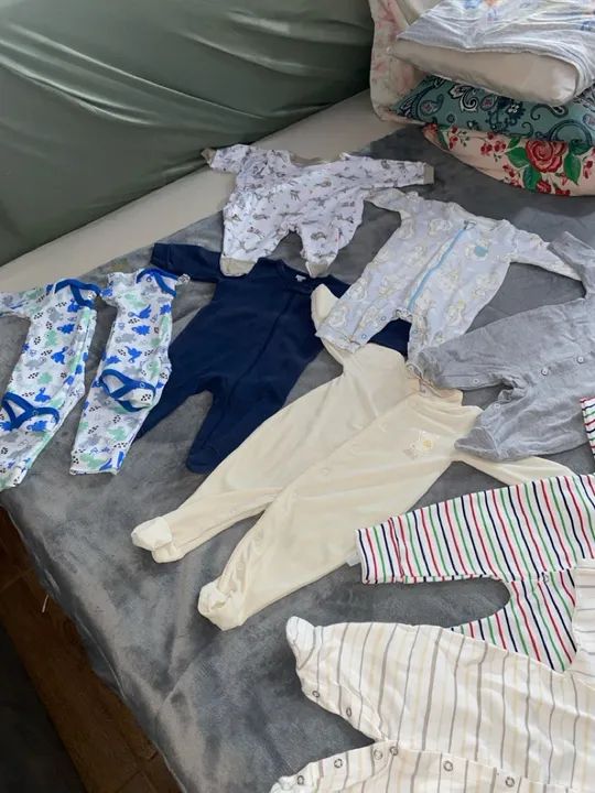 Lote de roupas para bebê (menino) - Foto 2