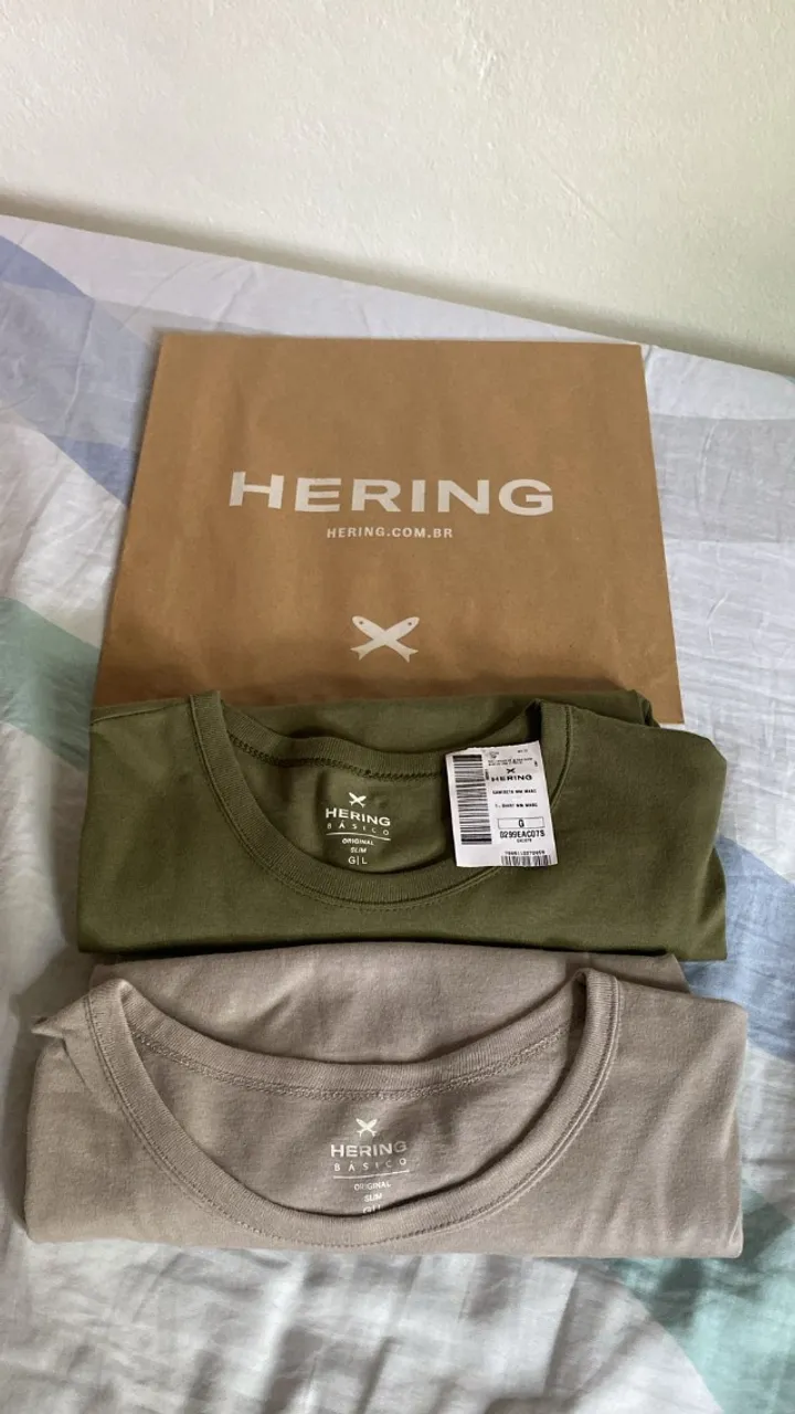 Vendo kit da Hering com 02 Camisetas básicas no tamanho G
