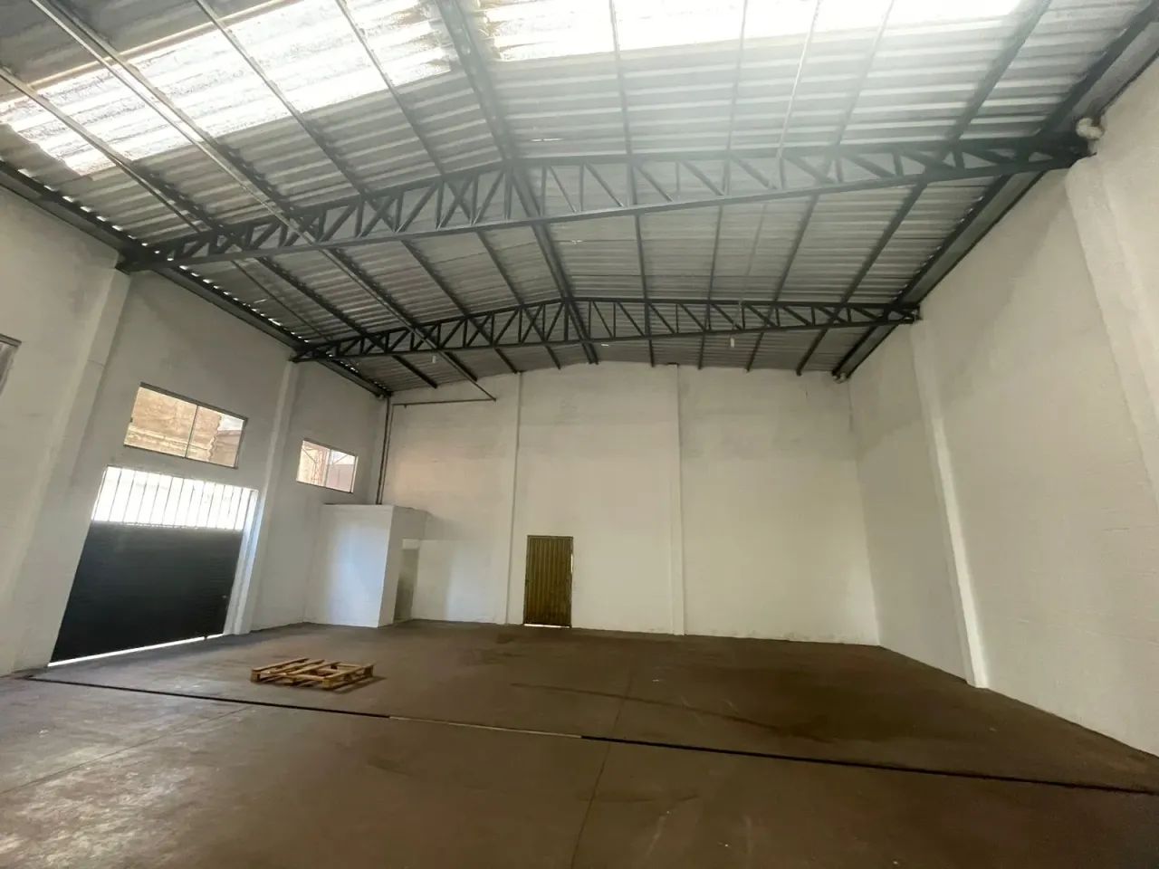 MEZANINO  SOL NASCENTE - 450m2 total e média 400m2 área útil coberta