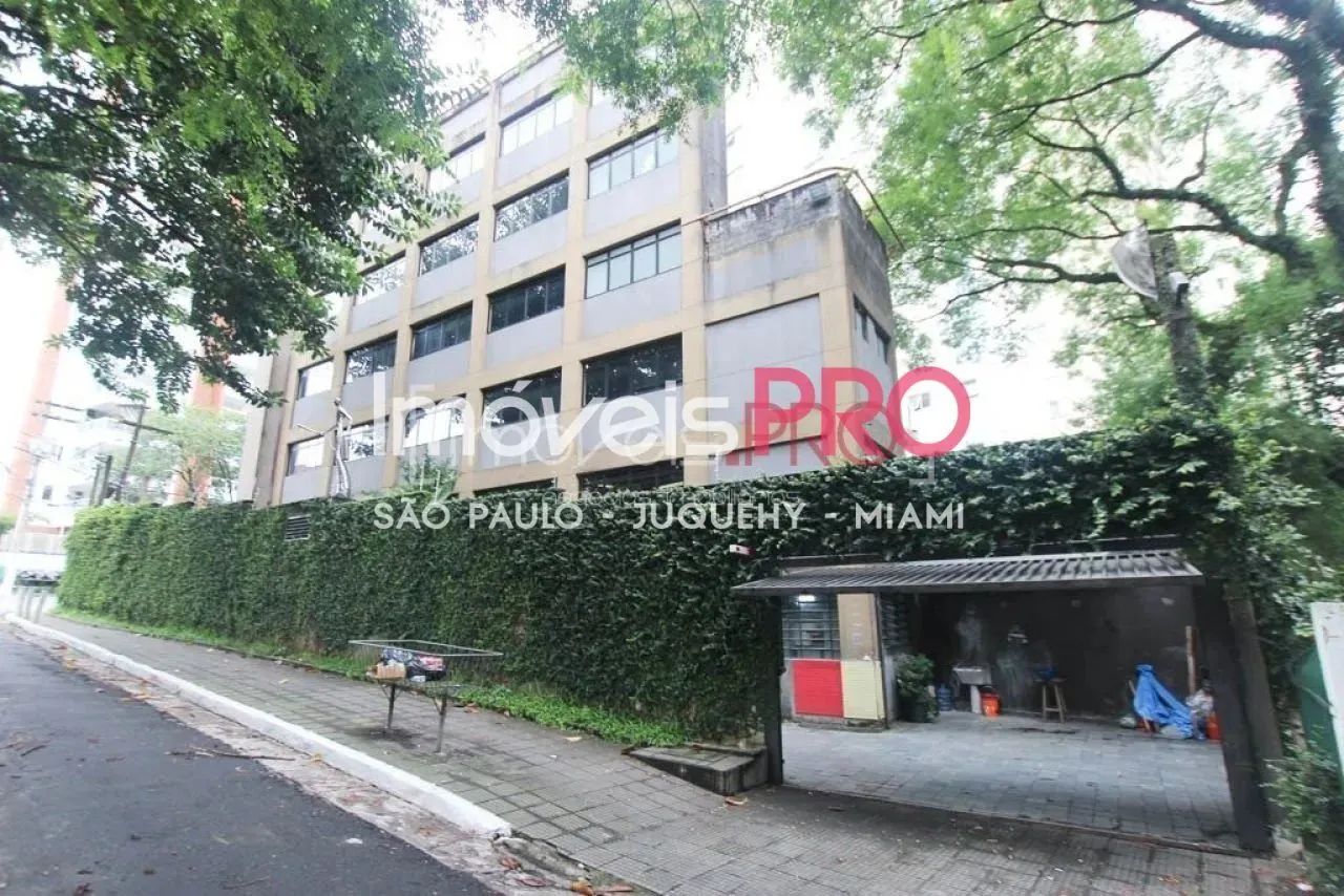 Prédio Comercial - próximo as estações Santa Cruz e Praça da Árvore.