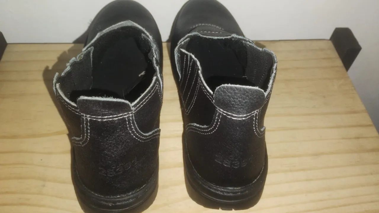 Bota com proteção EPI - Foto 3