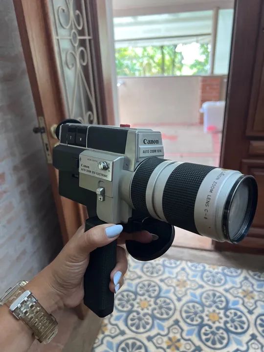 Câmera Canon Auto Zoom 1014 - 