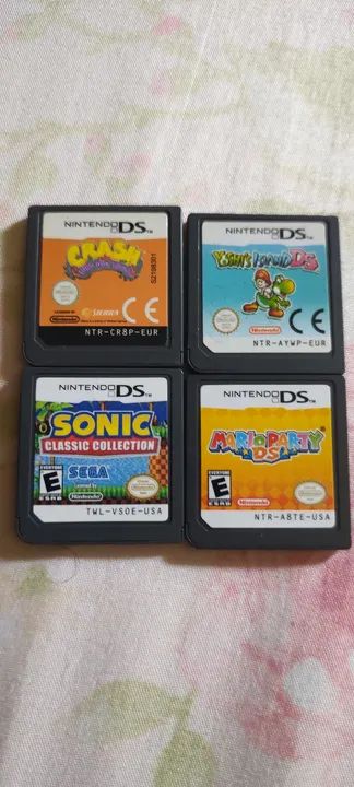 Lote de 4 jogos Nintendo DS crash mind over,yoshi's Island,Sonic classic,Mario party - Foto 4
