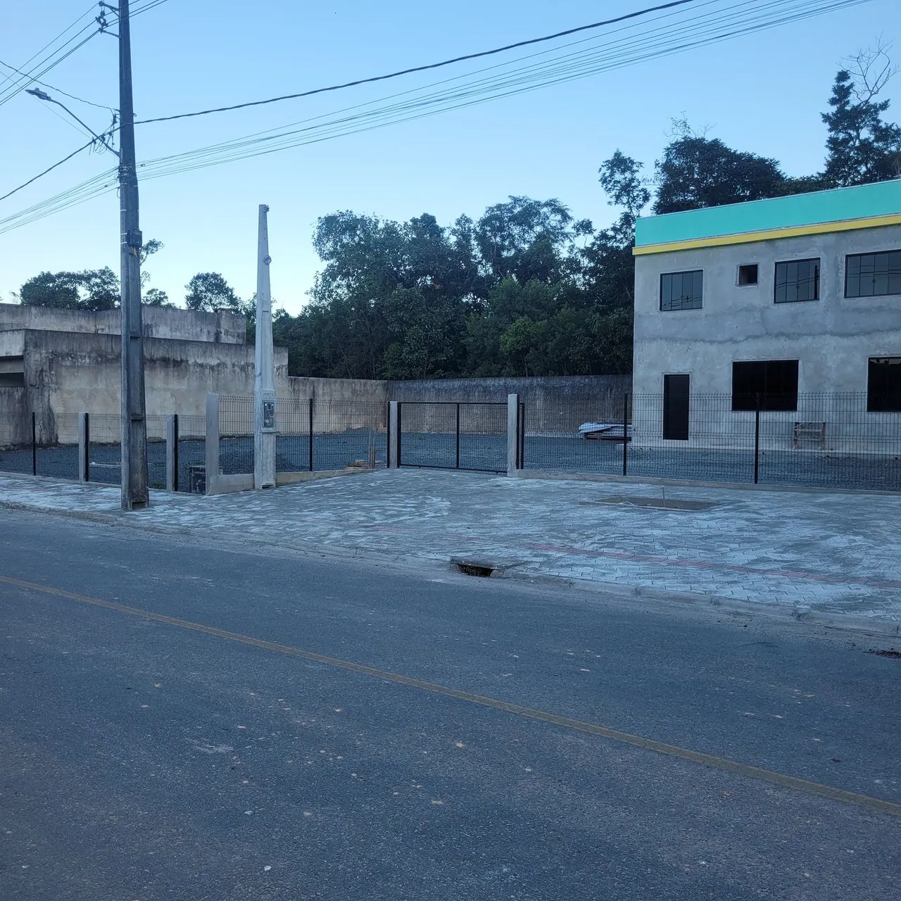 ALUGA-SE IMÓVEL COMERCIAL GARUVA CENTRO - Foto 2