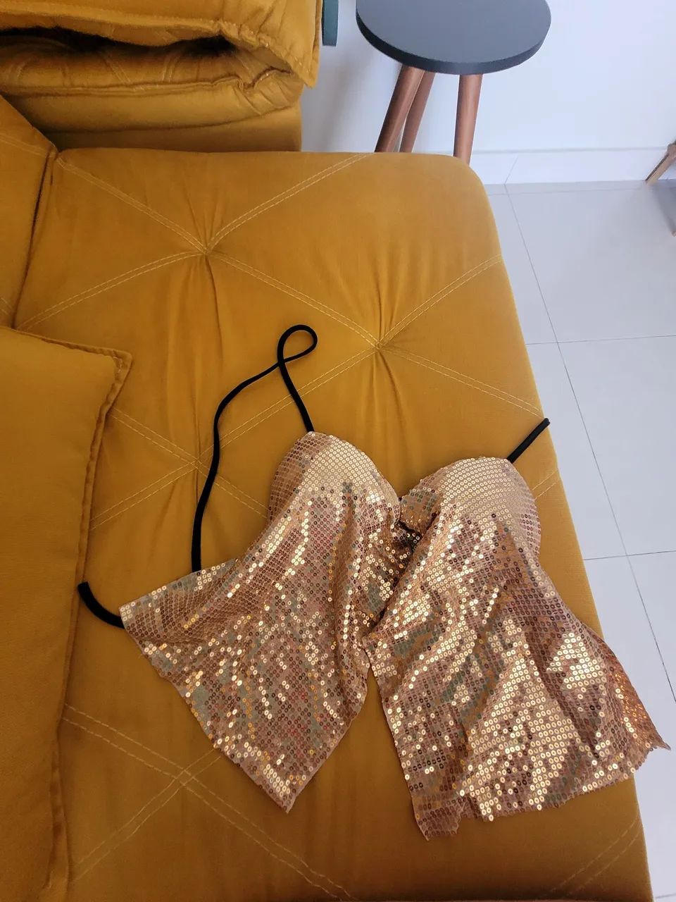 Top de paetê dourado carnaval - Foto 2