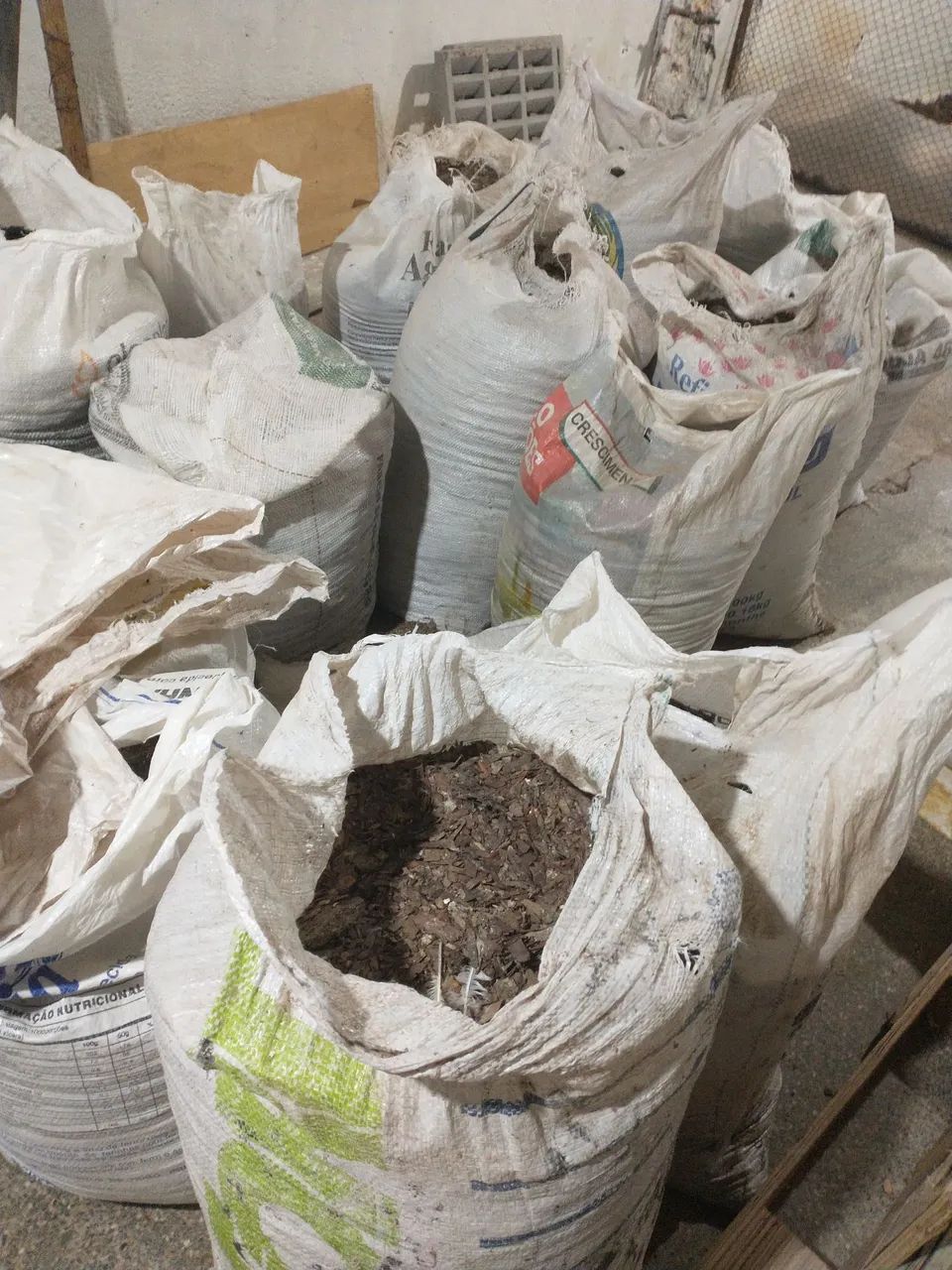 Adubo de galinha 64304159244419120