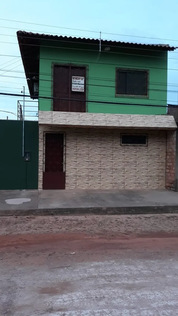 VENDE-SE CASA 2 PAVIMENTOS, TERRENO MEDINDO 60X20MT, C/ PLACA SOLAR- SANTARÉM-PA