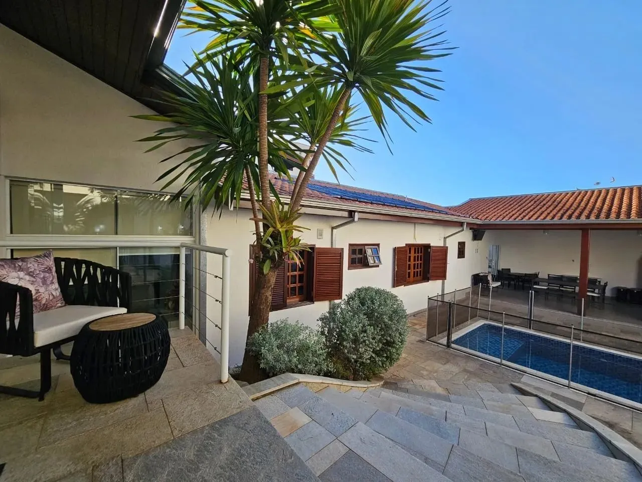 Imperdível casa à venda em Americana-SP, no Jardim São Paulo, com 3 quartos, 1 suíte, 2 sa