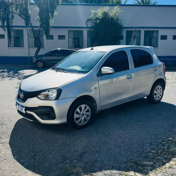 TOYOTA ETIOS HB X VSC MT 2020