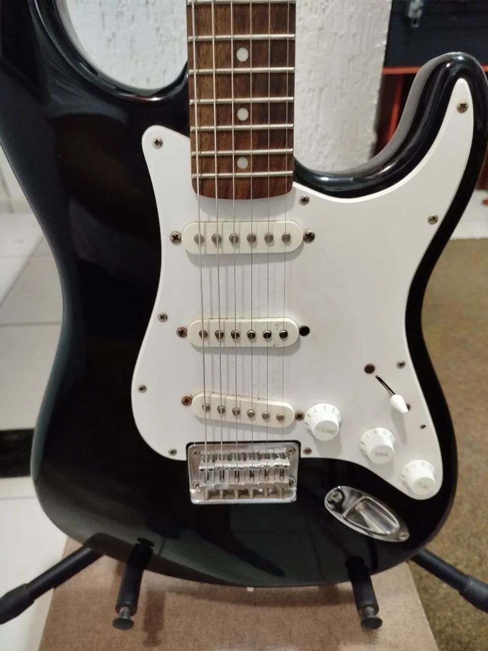 Guitarra fender squier bullet  - Foto 3