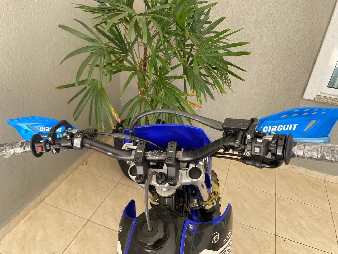 Ttr 230 impecável 