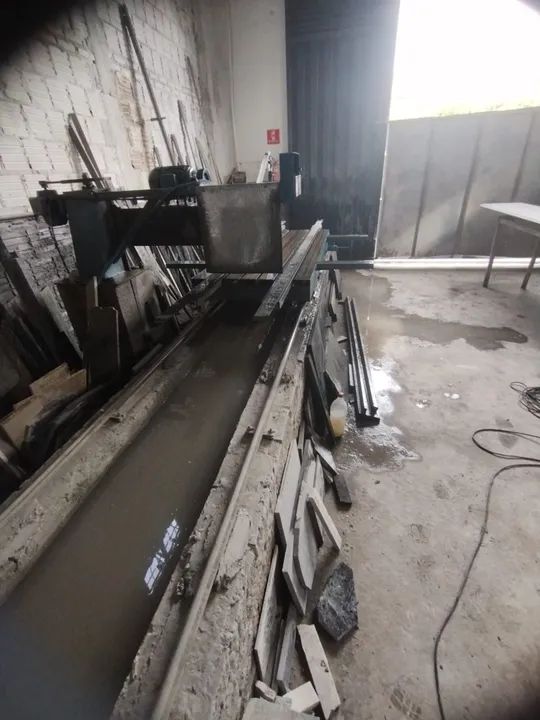 SERRA MÁRMORE DE BANCADA