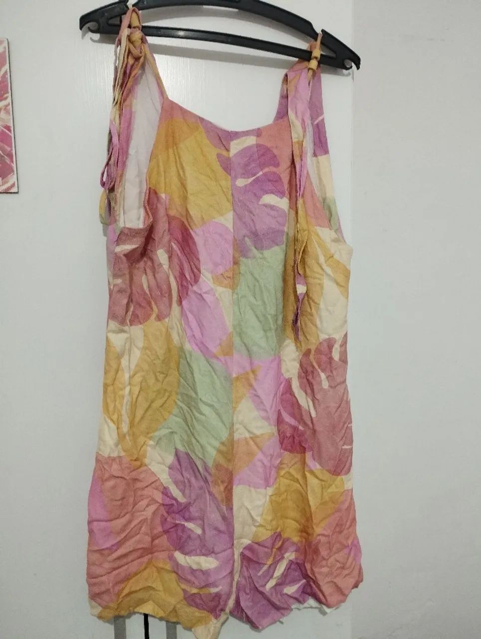 Macacão estampado floral - tamanho M