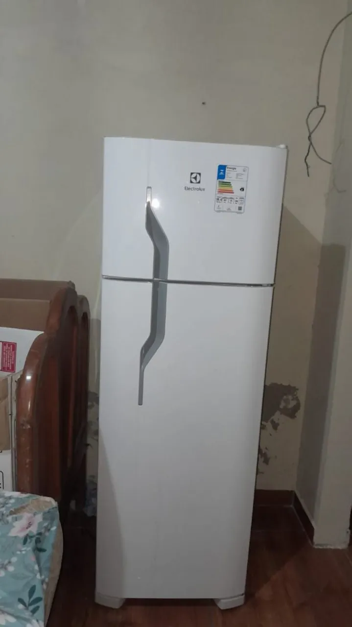Geladeira Electrolux Top Freezer