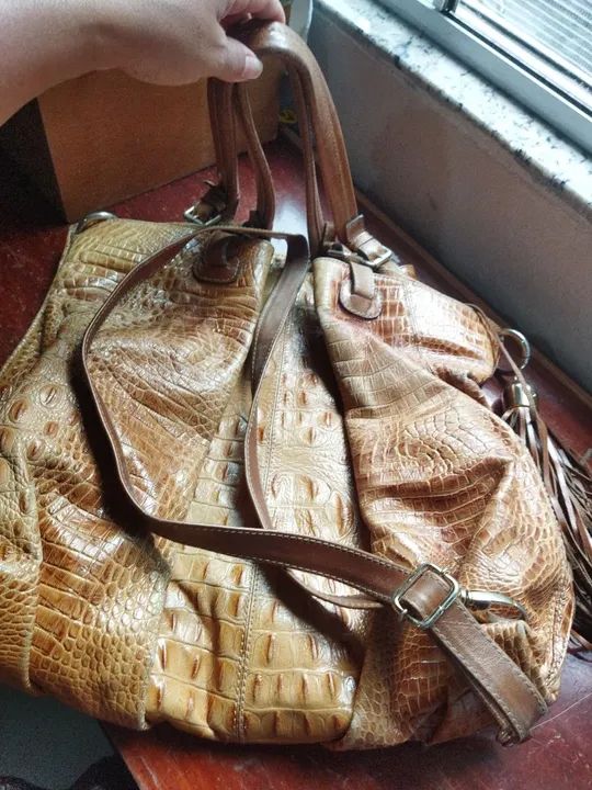 Bolsa de Ombro em Couro Legítimo - Foto 4