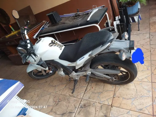 Moto Honda Vendo a vista quitada