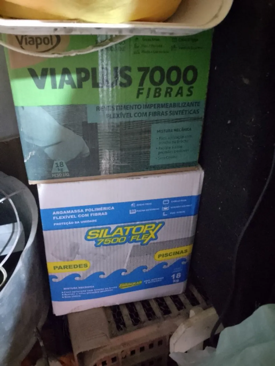 Impermeabilizante Viaplus 7000 e Silator 7500 Flex