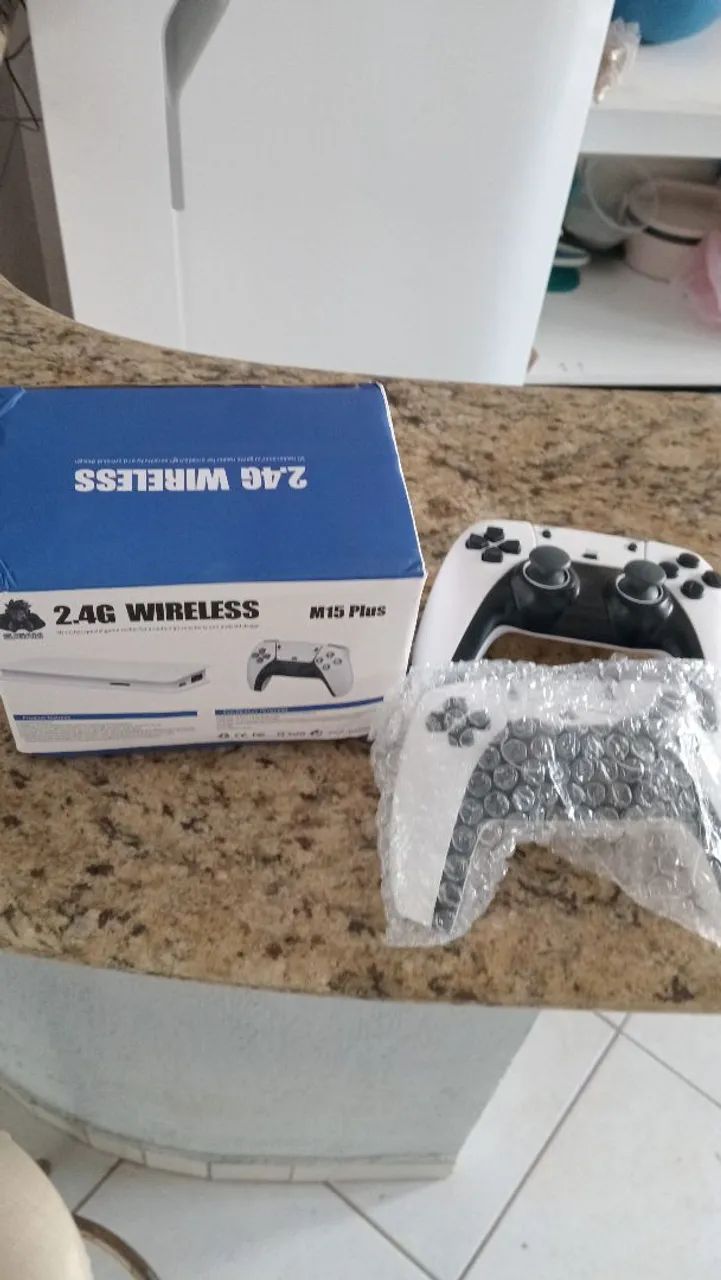Video game stick 4k retro 1 mês de uso levo em planaltina df  também.  - Foto 3