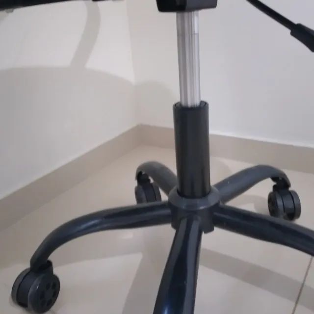 Cadeira de escritório rotativa - Foto 4